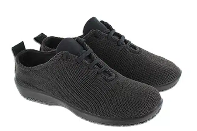 Arcopedico LS 1151-01 Black Shoes Pair