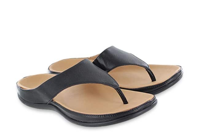 Strive Maui MAUI-BLK Black Sandals Pair