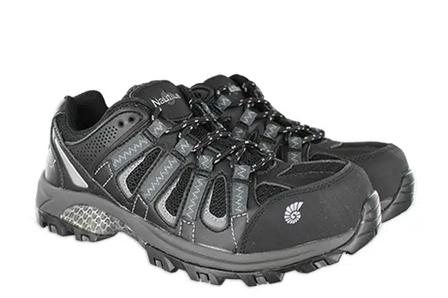 Nautilus N1804 Black Shoes Pair