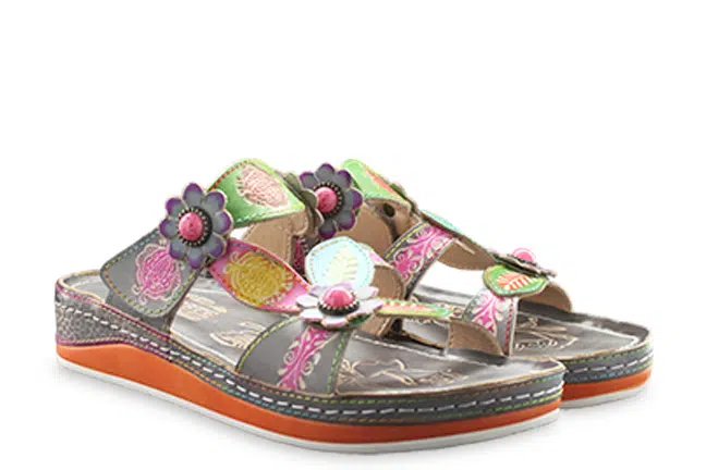 L'Artiste Pillow Grey Multi-colored Sandals Pair