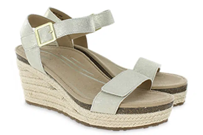 Aetrex Sydney EW751 Champagne Sandals Pair