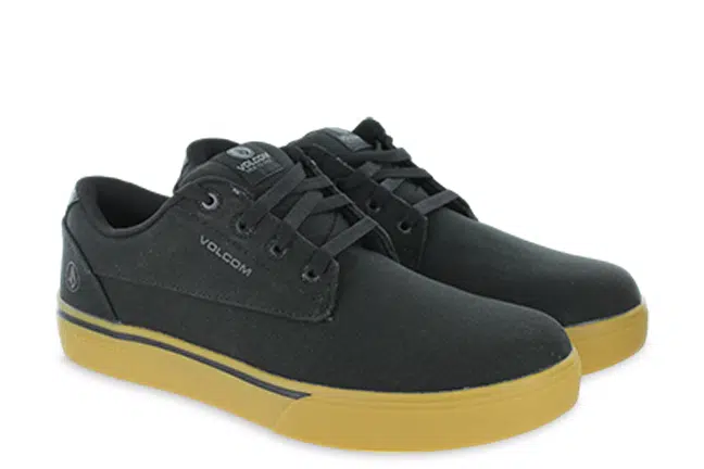 Volcom True VM30117 Black Shoes Pair
