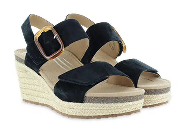 Aetrex Ashley EW790 Black Sandals Pair