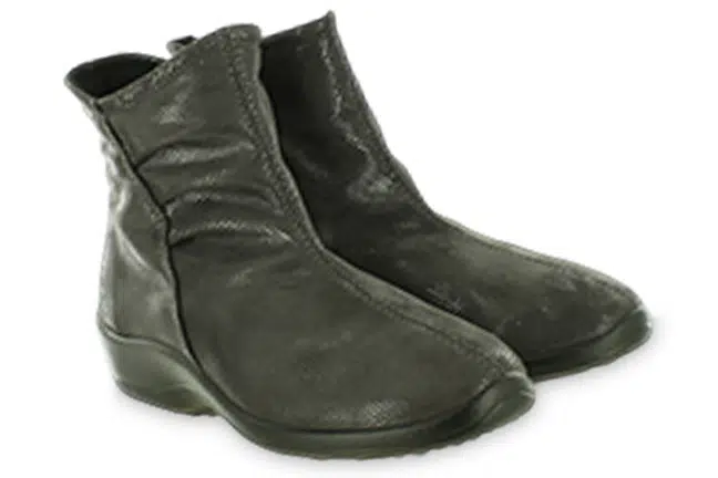 Women’s Arcopedico Paluma Dark Grey Zip-Up Booties