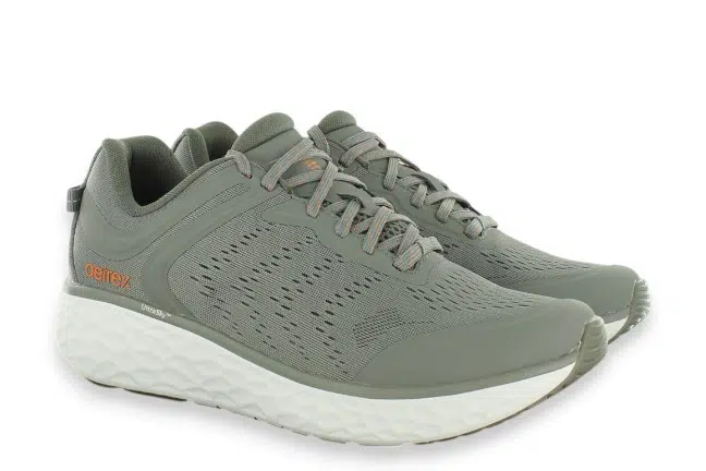 Aetrex Chase AP906 Grey Sneakers Pair