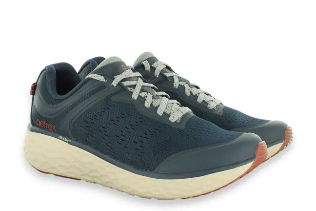 Aetrex Chase AP907 Navy Sneakers Pair