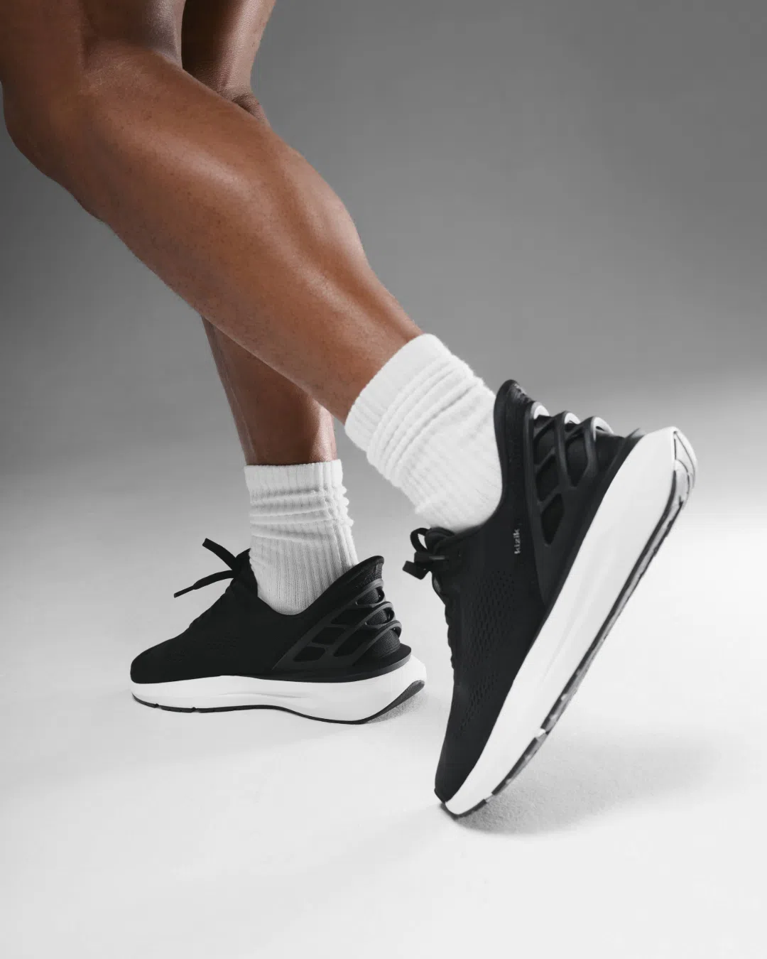 Men's Kizik Athens 2 in Black and White