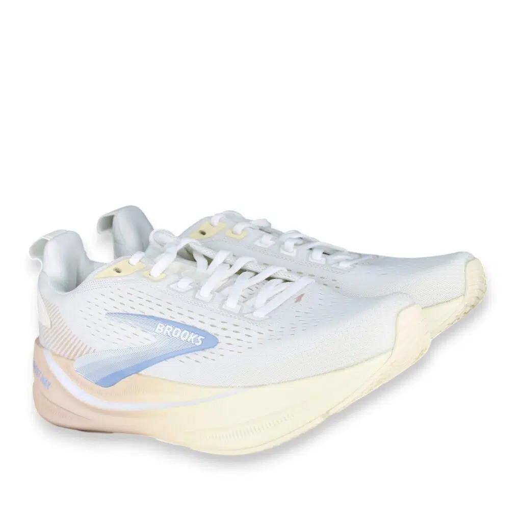 Brooks Ghost Max 4 120485-173 Cream Running Shoes Pair